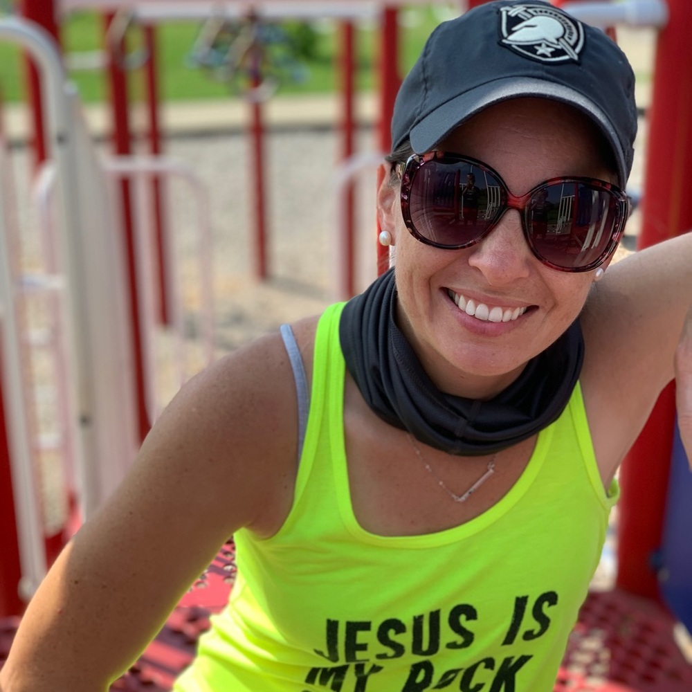 Meet your Posher, Laura